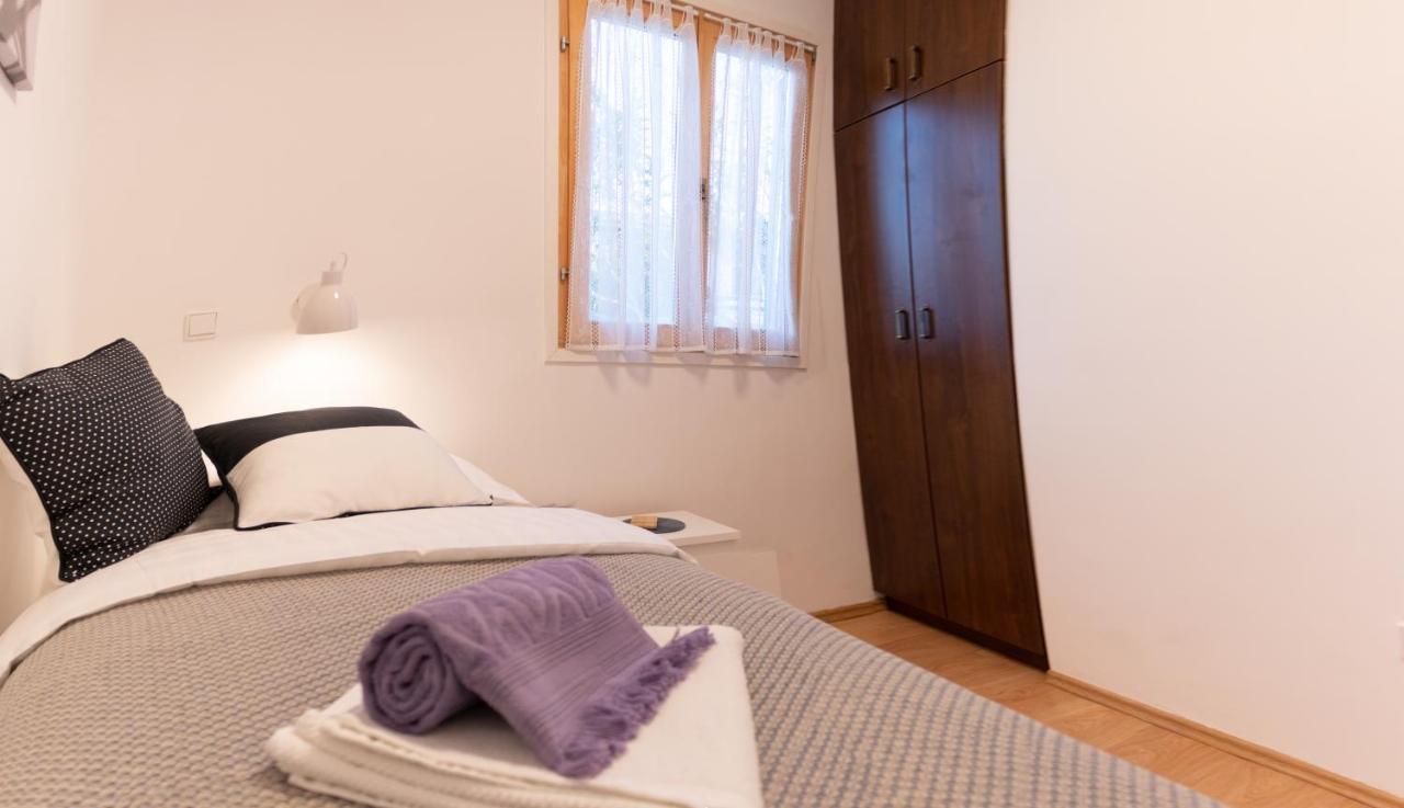 Apartments Summer Touch Петрчане Екстер'єр фото