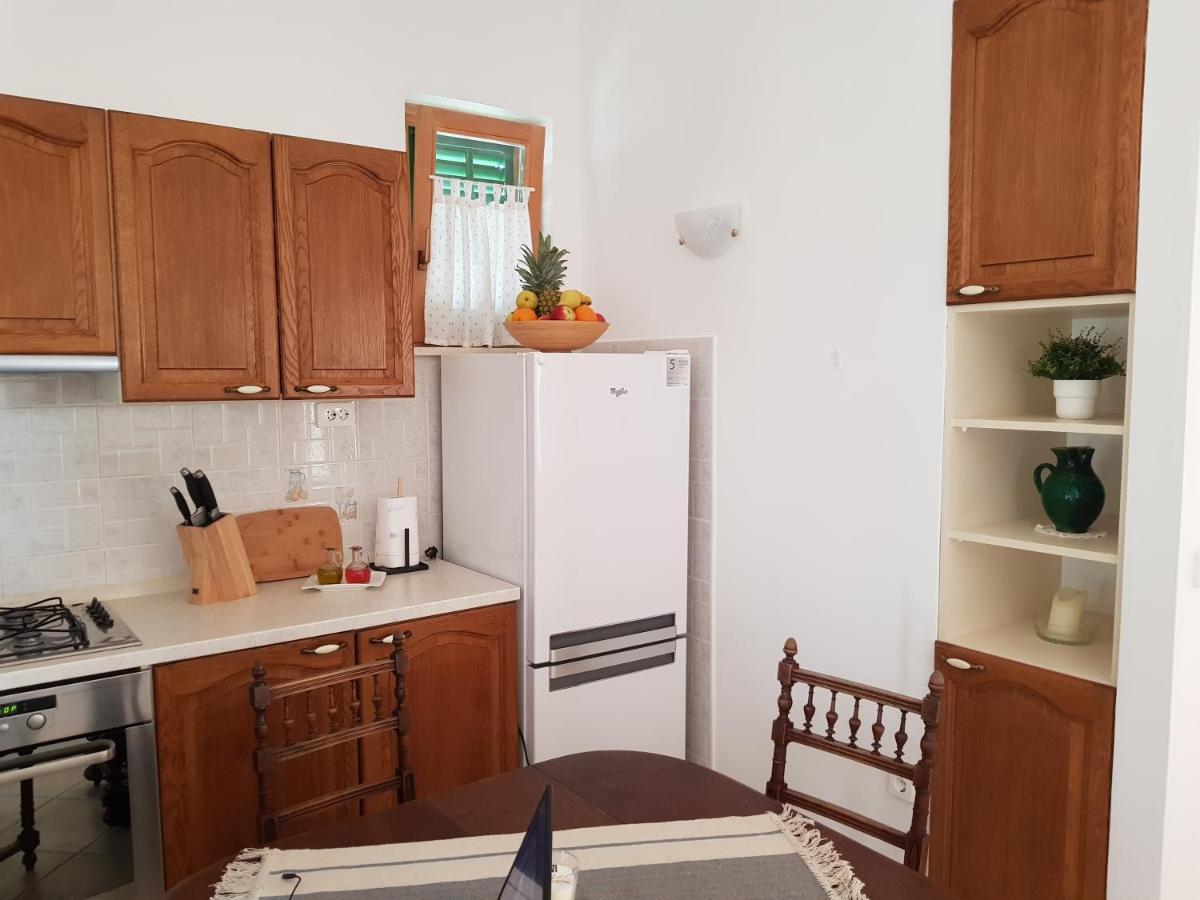 Apartments Summer Touch Петрчане Екстер'єр фото