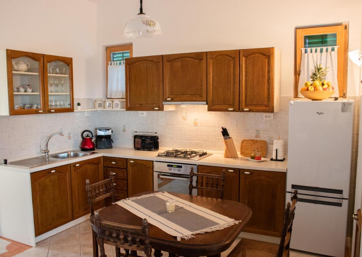 Apartments Summer Touch Петрчане Екстер'єр фото